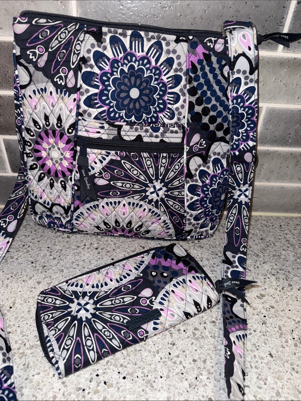 Vera Bradley Mimosa Medallion Hipster and Accordion Wallet. EUC